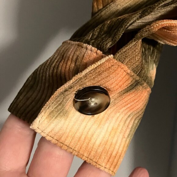 NWOT Unbranded Women's Tie Dyed Corduroy Textured Button Down Top Size S - Picture 6 of 10